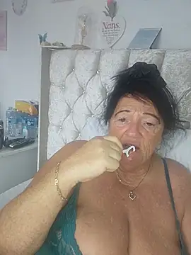 Snapshot of Angeldelightt chatting on 16, 10, 2025 Angeldelightt online show from 16, 10, 2025