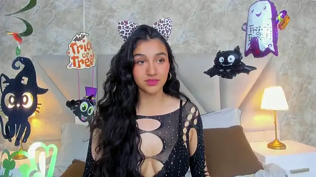 ValentiinaCruz online show from 31, 10, 2025