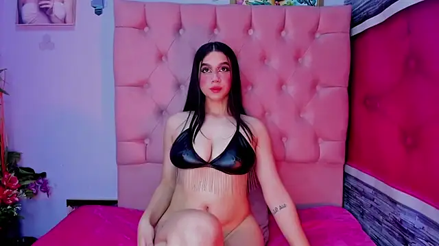 Snapshot of Megan_Luxe chatting on 29, 11, 2025 Megan Luxe online show from 29, 11, 2025