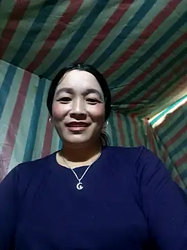 Snapshot of Bliss_rose chatting on 14, 11, 2025 Bliss rose online show from 14, 11, 2025