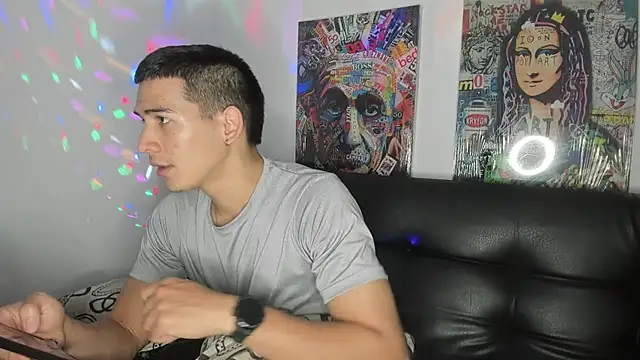 Snapshot of Mike3Xxx chatting on 24, 9, 2025 Mike3Xxx online show from 24, 9, 2025