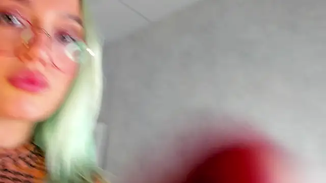 Snapshot of Vickie_Nelsson chatting on 18, 9, 2025 Vickie Nelsson online show from 18, 9, 2025