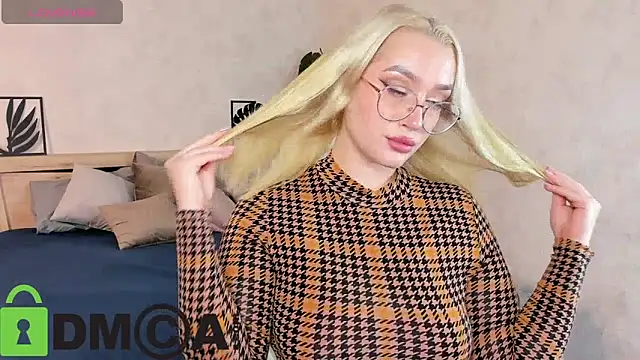 Snapshot of Vickie_Nelsson chatting on 15, 10, 2025 Vickie Nelsson online show from 15, 10, 2025