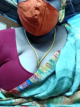 Snapshot of TAMIL_ELAKKIYA chatting on 10, 9, 2025 TAMIL ELAKKIYA online show from 10, 9, 2025