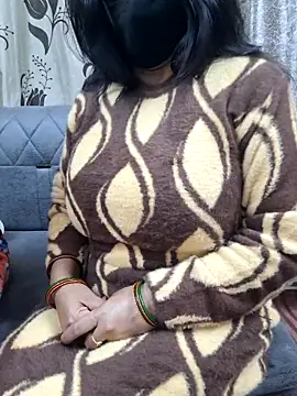 Snapshot of Delhi_Couple_BlowjobFuck chatting on 4, 12, 2025 Delhi Couple BlowjobFuck online show from 4, 12, 2025