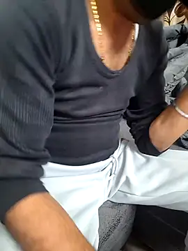 Snapshot of Delhi_Couple_BlowjobFuck chatting on 15, 12, 2025 Delhi Couple BlowjobFuck online show from 15, 12, 2025