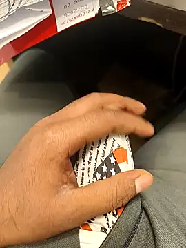 Snapshot of hotboy43339 chatting on 24, 10, 2025 hotboy43339 online show from 24, 10, 2025