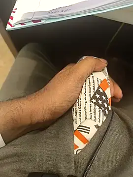 Snapshot of hotboy43339 chatting on 29, 10, 2025 hotboy43339 online show from 29, 10, 2025