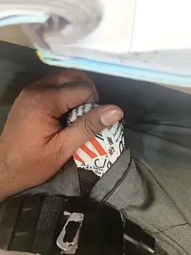 Snapshot of hotboy43339 chatting on 16, 11, 2025 hotboy43339 online show from 16, 11, 2025