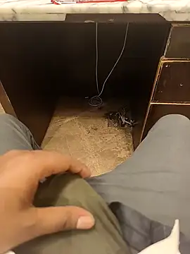 Snapshot of hotboy43339 chatting on 19, 11, 2025 hotboy43339 online show from 19, 11, 2025