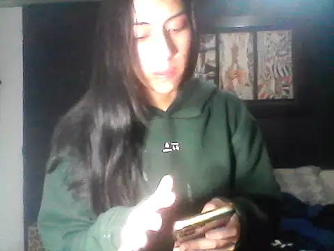 Snapshot of Dara-montenegro chatting on 3, 10, 2025 Dara-montenegro online show from 3, 10, 2025