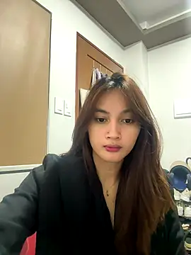 LanySylvia online show from 6, 11, 2025