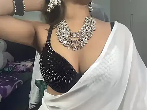 Snapshot of MonVilain01 chatting on 14, 12, 2025 MonVilain01 online show from 14, 12, 2025