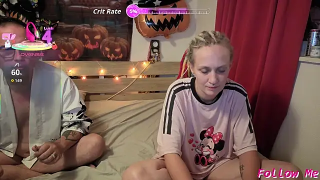 Snapshot of lisa_yummi chatting on 19, 10, 2025 lisa yummi online show from 19, 10, 2025
