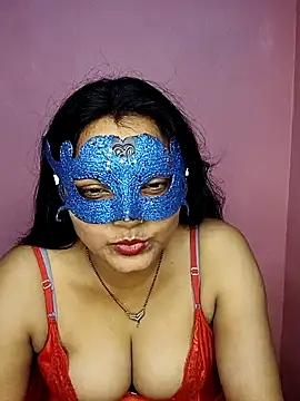 Snapshot of MEERAcle chatting on 12, 10, 2025 MEERAcle online show from 12, 10, 2025