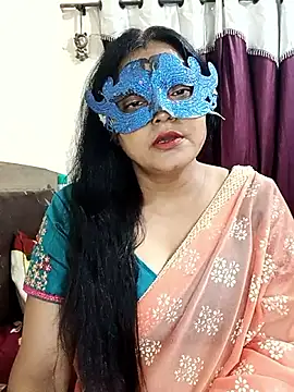 Snapshot of MEERAcle chatting on 17, 4, 2026 MEERAcle online show from 17, 4, 2026