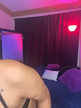 Snapshot of ZahaRose chatting on 9, 11, 2025 ZahaRose online show from 9, 11, 2025