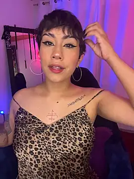 Snapshot of ZahaRose chatting on 28, 11, 2025 ZahaRose online show from 28, 11, 2025