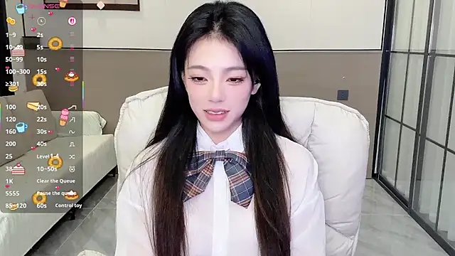 Sandy Uu online show from 24, 9, 2025