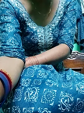 Snapshot of Apurvaa chatting on 23, 11, 2025 Apurvaa online show from 23, 11, 2025