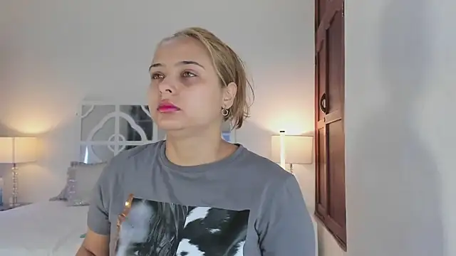 MikaelaStone online show from 19, 2, 2026