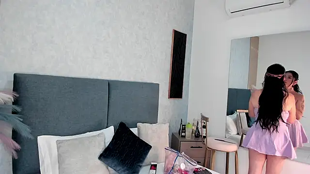 ShanelEvans online show from 13, 11, 2025