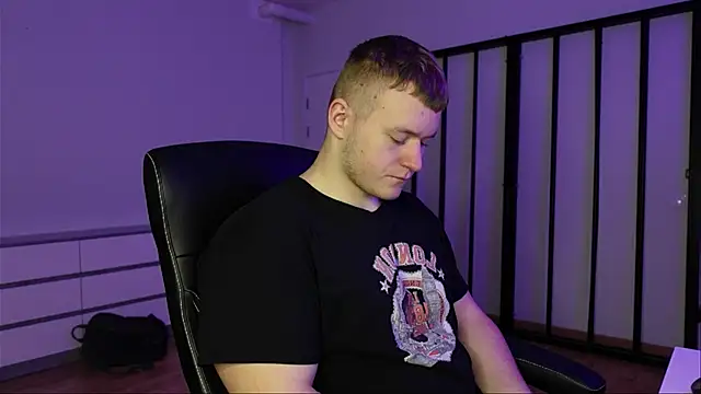 Snapshot of Richard_Dullas chatting on 30, 11, 2025 Richard Dullas online show from 30, 11, 2025