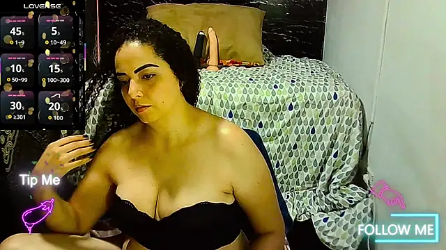 Snapshot of _naughty_milf chatting on 13, 1, 2026 naughty milf online show from 13, 1, 2026