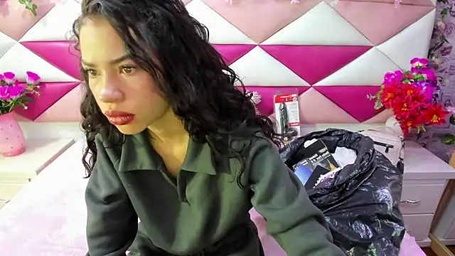 Nanis James online show from 27, 2, 2026