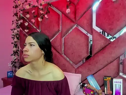 Nanis James online show from 18, 3, 2026