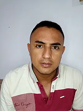 Snapshot of Geral_Yeraldyn09 chatting on 18, 9, 2025 Geral Yeraldyn09 online show from 18, 9, 2025