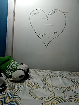 Snapshot of Geral_Yeraldyn09 chatting on 14, 10, 2025 Geral Yeraldyn09 online show from 14, 10, 2025