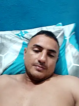 Snapshot of Geral_Yeraldyn09 chatting on 13, 11, 2025 Geral Yeraldyn09 online show from 13, 11, 2025