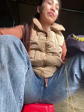 Huong-Ly online show from 5, 11, 2025