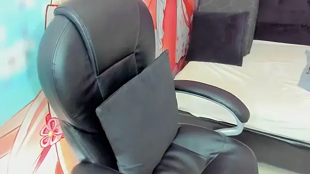 Snapshot of StarletTays chatting on 17, 10, 2025 StarletTays online show from 17, 10, 2025