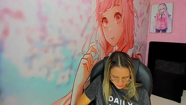 Snapshot of StarletTays chatting on 26, 10, 2025 StarletTays online show from 26, 10, 2025