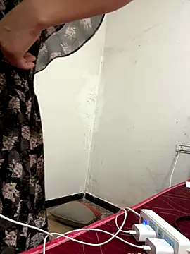 Snapshot of crhong666 chatting on 1, 10, 2025 crhong666 online show from 1, 10, 2025