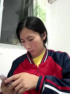 Snapshot of crhong666 chatting on 27, 10, 2025 crhong666 online show from 27, 10, 2025