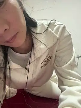 Snapshot of crhong666 chatting on 7, 11, 2025 crhong666 online show from 7, 11, 2025