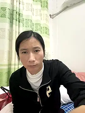 Snapshot of crhong666 chatting on 10, 11, 2025 crhong666 online show from 10, 11, 2025