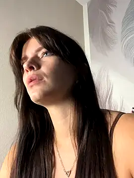 Snapshot of kimberlyy77 chatting on 11, 9, 2025 kimberlyy77 online show from 11, 9, 2025