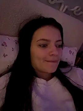 Snapshot of kimberlyy77 chatting on 10, 10, 2025 kimberlyy77 online show from 10, 10, 2025