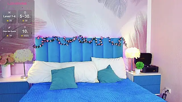 Snapshot of kimberlyy77 chatting on 26, 10, 2025 kimberlyy77 online show from 26, 10, 2025