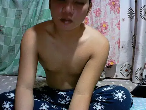 Snapshot of alhex_gay26 chatting on 11, 10, 2025 alhex gay26 online show from 11, 10, 2025