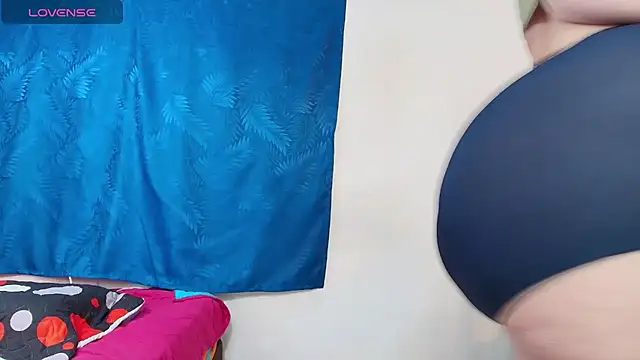 Snapshot of dominant_hipss chatting on 19, 2, 2026 dominant hipss online show from 19, 2, 2026