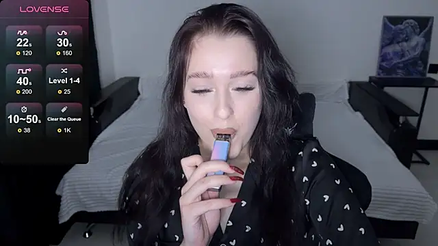 Snapshot of Sunshine_J chatting on 20, 11, 2025 Sunshine J online show from 20, 11, 2025