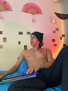 DannyPhantom555 online show from 6, 4, 2026