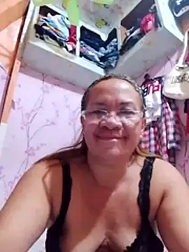 Snapshot of vickyhot1966 chatting on 5, 1, 2026 vickyhot1966 online show from 5, 1, 2026