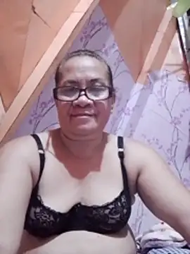 Snapshot of vickyhot1966 chatting on 14, 5, 2026 vickyhot1966 online show from 14, 5, 2026
