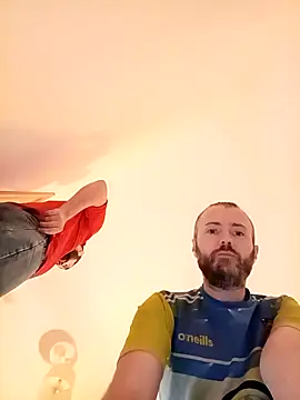 Big Bi Cub online show from 17, 10, 2025